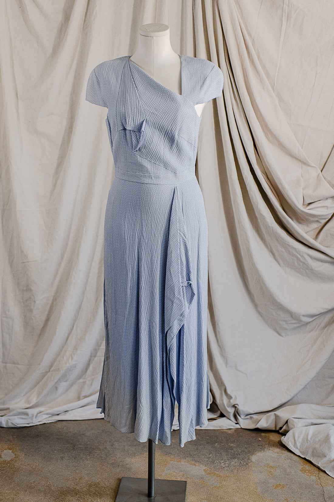 roland mouret dress Long Sleeve Collar Satin Crepe Midi Navy Navy and a straight hem. Folded Collar Belted Boucle Dress